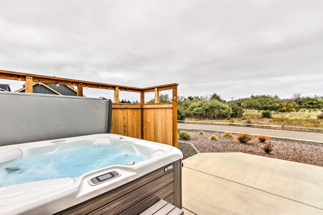 Ocean Shores House With Hot Tub - Walk To Beach Eksteriør billede