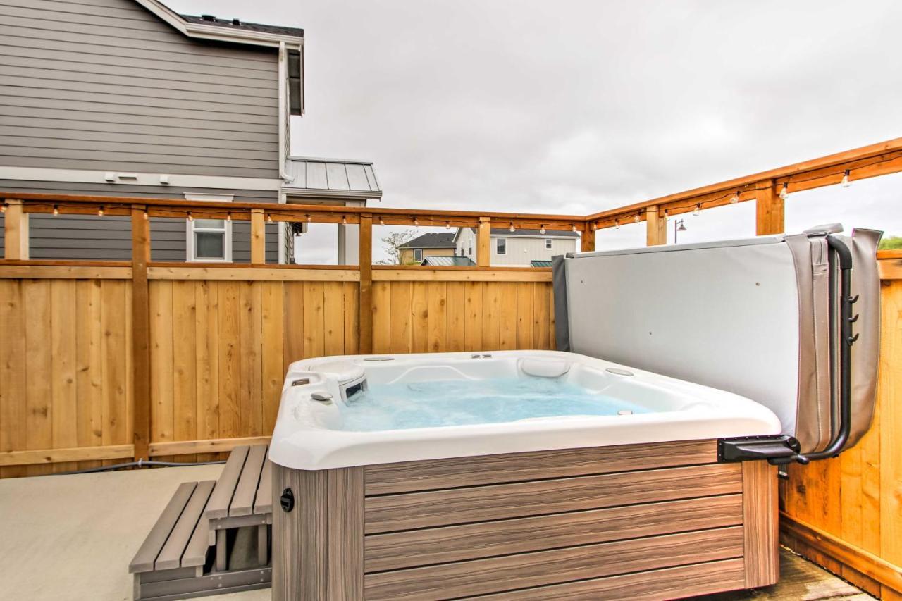 Ocean Shores House With Hot Tub - Walk To Beach Eksteriør billede